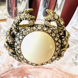 Heidi Daus Crab “Chesapeake Beauty” beaded crystal & enamel size 9